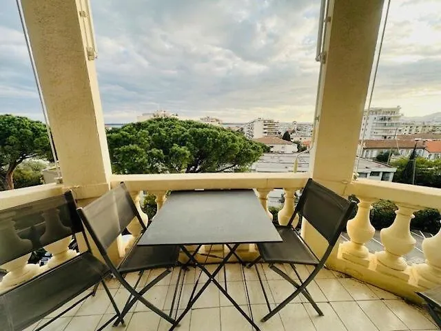 Appartement Roi Albert 칸느 아파트